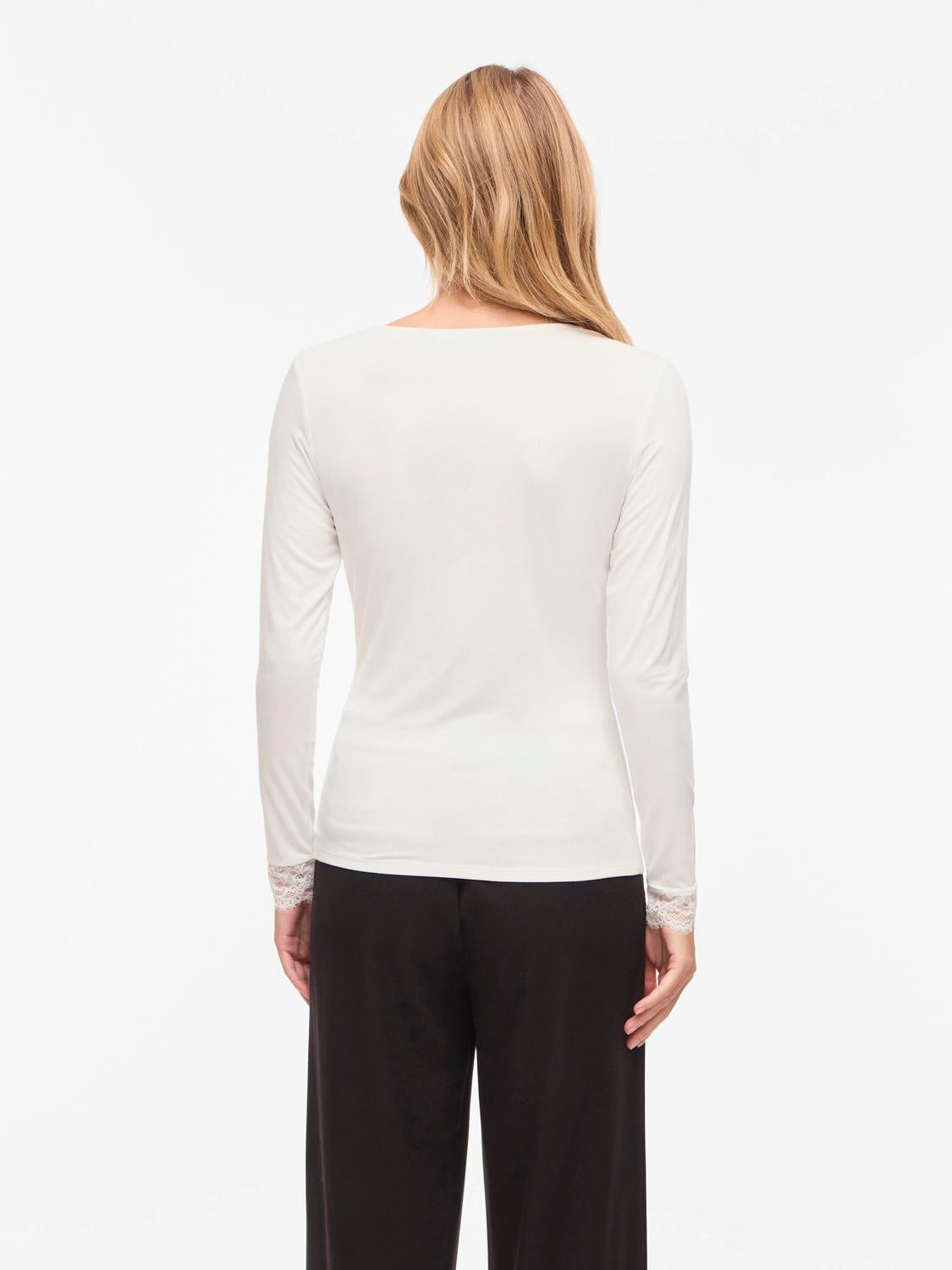 model_shot-back